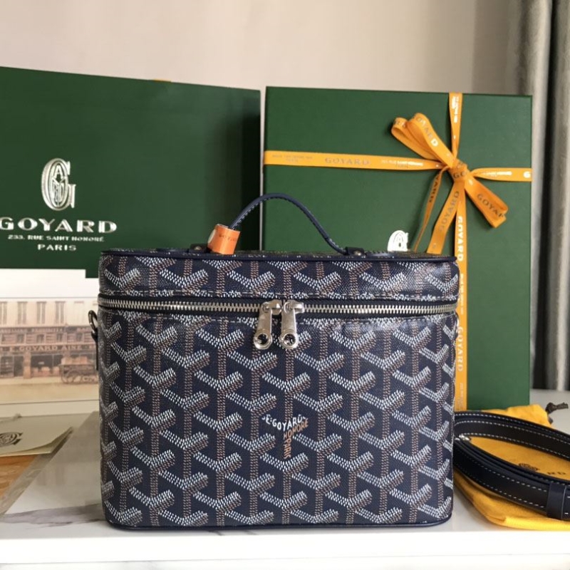 Go*ard cosmetic bags